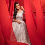 Pavithra Janani Instagram - At times I’m a mystery to myself 😉 #conceptsbygasudesingersstudio Concept & styling : @sugu_star costumes : @hemas_gasu_designers_studio @gasudesigners Make up : @uoonik_makeup_artistry photography : @alex_judeson Designers : @ramu_venkat87 @sugu_star #hemasgasudesignersstudio #gasudesignersstudio