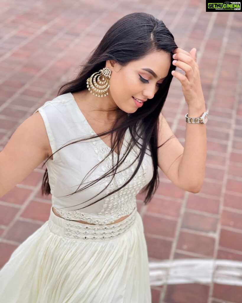 Pavithra Janani Instagram - 🤍