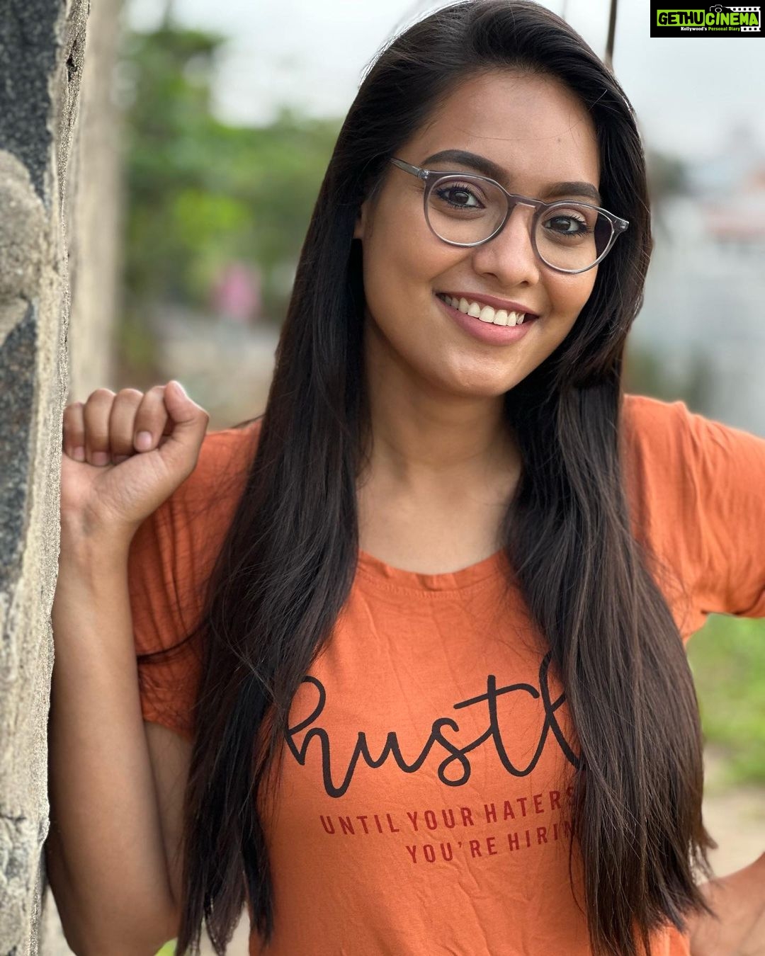 Pavithra Janani Instagram - #casualclicks🤓