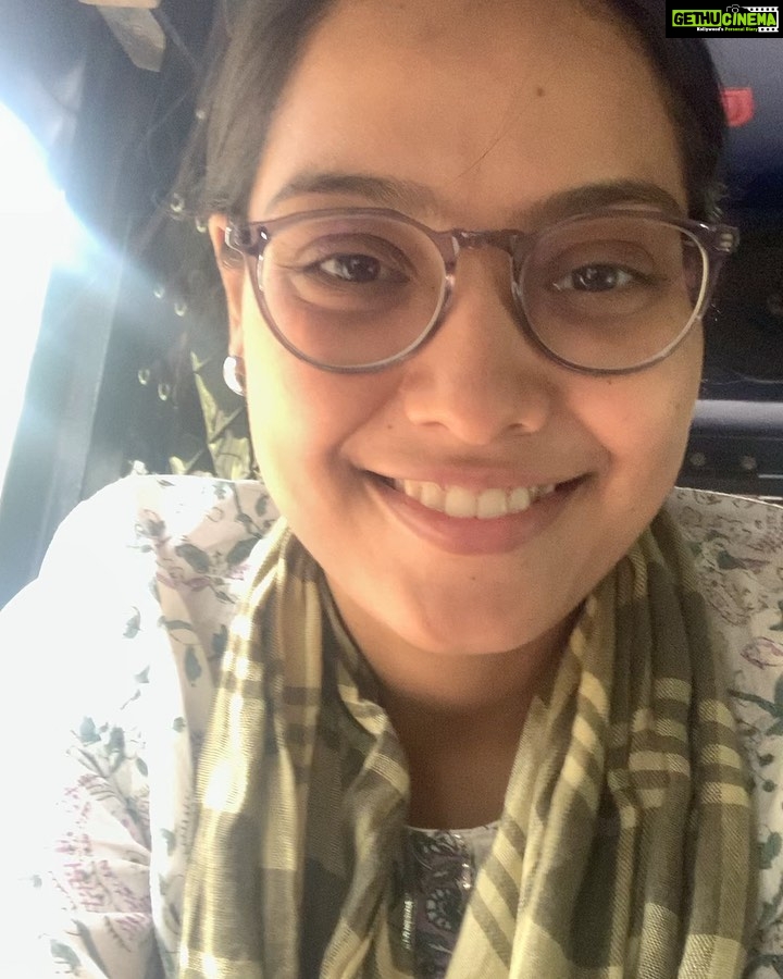 Pavithra Janani Instagram - #unplannedtrip #lastminutetrip Chennai to Madurai - private bus (nit 12clk) Madurai bus stop to Krishnan Kovil - townbus Krishnan Kovil to sethunaranayapuram - tipper lorry 🚛 😍 Sethunarayapuram to sathuragiri - shareauto Thank u for tolerating my tortures and being there for me always 😍😩😭@udhayakumar_u_k 🧿 Thank u @jack_mj7 so much fun with u thambi 🫰🏻 #anmegapayanam #memorabletrip😍 #swipeleft⬅️