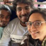 Pavithra Janani Instagram - #unplannedtrip #lastminutetrip Chennai to Madurai - private bus (nit 12clk) Madurai bus stop to Krishnan Kovil - townbus Krishnan Kovil to sethunaranayapuram - tipper lorry 🚛 😍 Sethunarayapuram to sathuragiri - shareauto Thank u for tolerating my tortures and being there for me always 😍😩😭@udhayakumar_u_k 🧿 Thank u @jack_mj7 so much fun with u thambi 🫰🏻 #anmegapayanam #memorabletrip😍 #swipeleft⬅️