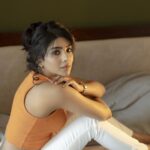 Pavithra Lakshmi Instagram - Live for the moments that gives happiness to your soul🔶📙 Shot by @irst_photography Styled by @shimona_stalin Mua @makeupby_kiruthiga Hair @soniyarameshbabu_muah