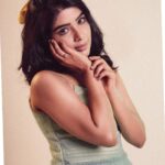 Pavithra Lakshmi Instagram - Old-schooled dreamer 🫰🧚 Ft @pavithralakshmioffl Styled by @indu_ig Makeup @deepz_beautyjourney Hairstylist @hair_by_aiswaryaraj Shot by @dxgphotographer Outfit @yaradesigners