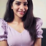 Pavithra Lakshmi Instagram - Here is my beginner Friendly PM Routine😌 - Applying toner makes the skin hydrated & damp after which you can easily apply other skincare products 🙌🏻 - @olayindia Retinol 24 Serum & Moisturizer. Use any for overnight hydration + has Niacinamide + reduces fine lines & wrinkles. It is beginner friendly and fragrance free. Apply only at night 🥳 - Ensure to nourish your lips with a moisturizing lip balm. Specially if you have dry lips ✨ Check Olay’s Retinol 24 Range on Nykaa to get a flat 35% off💜 #Ad #OlayRetinol24Range #OlayRetinol24 #Retinol #NighttimeRoutine #Pm #Regimen #OlayIndia #Skincare