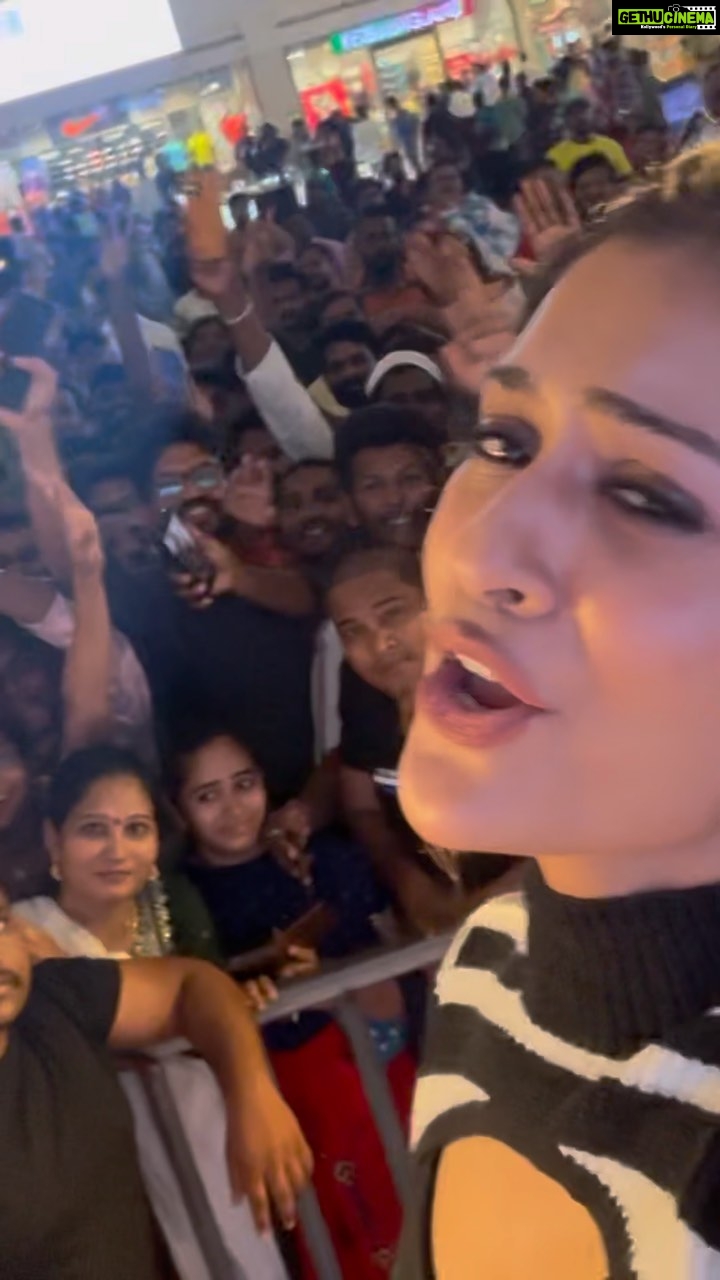 Payal Rajput Instagram - Thank you so much #vijayawada 🤍🖤🤍 #mayapetikaonjune30 🎥 Novotel Vijayawada Varun