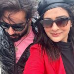 Payal Rajput Instagram - Sometimes the best adventures are the ones that are shared with your best friends … #frinedsforlife❤️ #kedharnathdarshan 🙏🏼 Har har Mahadev 🙏🏼 Kedarnath Temple