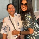 Payal Rajput Instagram - #happymothersday 🌸 Mommy jaan thanks for being my rock ,my strength & my biggest cheerleader 📣 Cheers to the one who gave me life and loves me unconditionally 🧿 Thanks moma bear @nirmal.rajput1 🖤