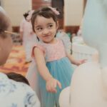 Pearle Maaney Instagram – Nila felt like she was in a Dream 💠😛💕
.
.
Decor @thegreindale
Outfits styled by @ashna_aash_
Cake @whisk_n_frost
Make up @nizanmakeovers
Face paint art @thannahs_art