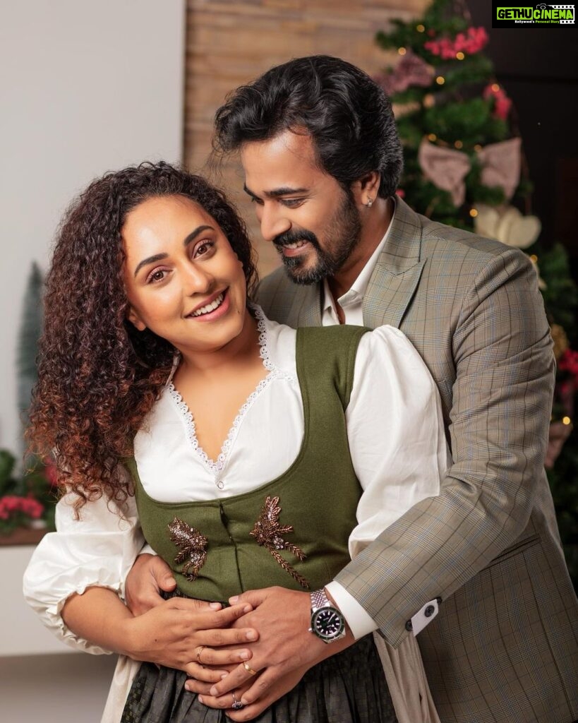Pearle Maaney Instagram - Meet my Gift 🎁 😋 ❤️❤️ : Click @plan.b.actions @jibinartist Styling @ashna_aash_ Wearing @men_in_q_wedding @flanour_ Decor @_whitewindow__