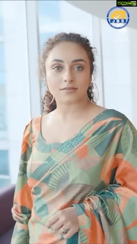 Pearle Maaney Instagram - Congratulations 🎉🎈 for UAE 🇦🇪 GOLDEN VISA