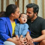 Pearle Maaney Instagram – Well… She has her own way of making us fall in love with her… Nila Baby…Our little entertainer ❤️ which one is your fav expression of hers? 😋