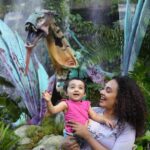 Pearle Maaney Instagram - Nila’s Avatar Moment 😋 She met the ‘Ikran Dragon’ from the Movie Avatar 😜 Singapore Vlog Day 2 Out On Youtube. Do watch and Comment 🦖🦕 . Travel Partner @fortunetours