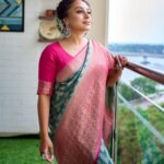 Pearle Maaney Instagram - Saree Gama.😋 . Makeup artists: @sijanmakeupartist Click @abhimanue_k_raju Touch up @_carefree_cutz_