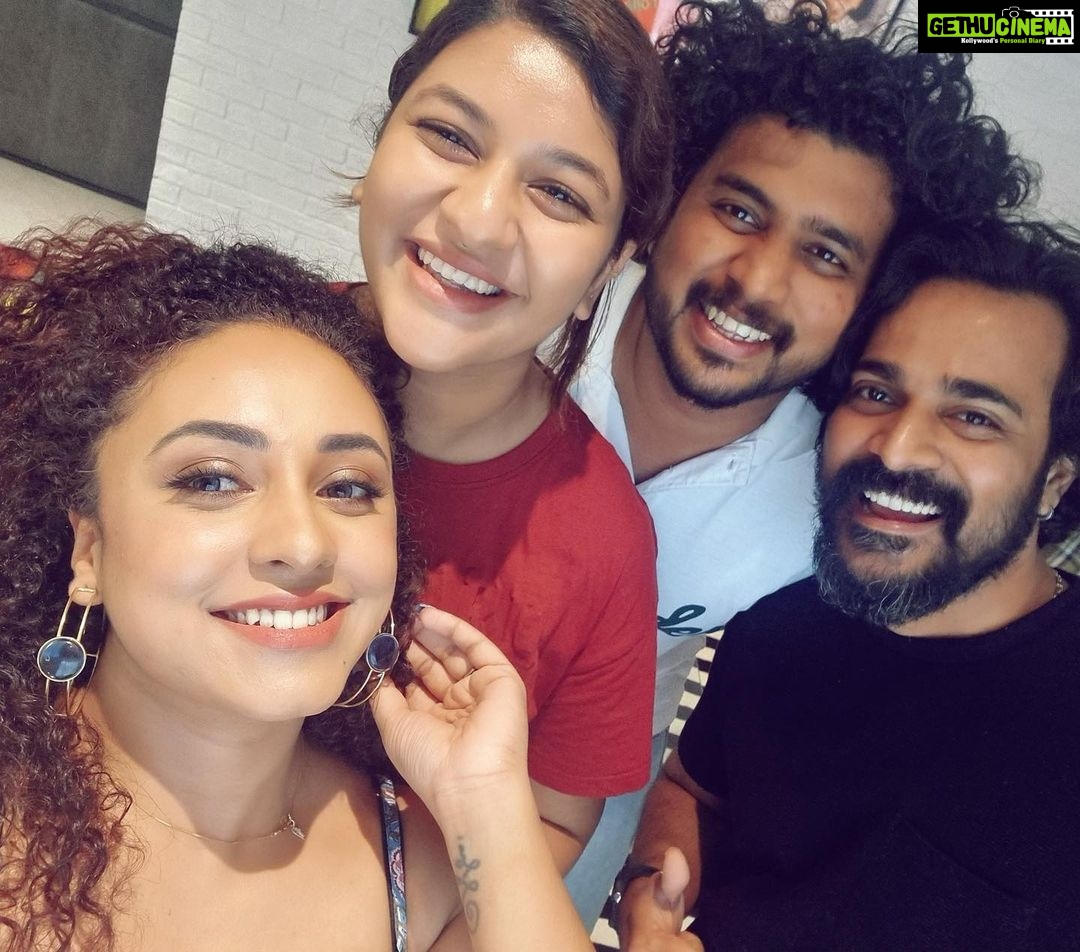 Pearle Maaney Instagram - π π πΊ πΊ Itβs Pack Up time! . @jiksonphotography My make up by @sija_rajan @touchbysire and I love it! @srinish_aravind