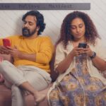 Pearle Maaney Instagram – My screen time Vs her screen time🤣