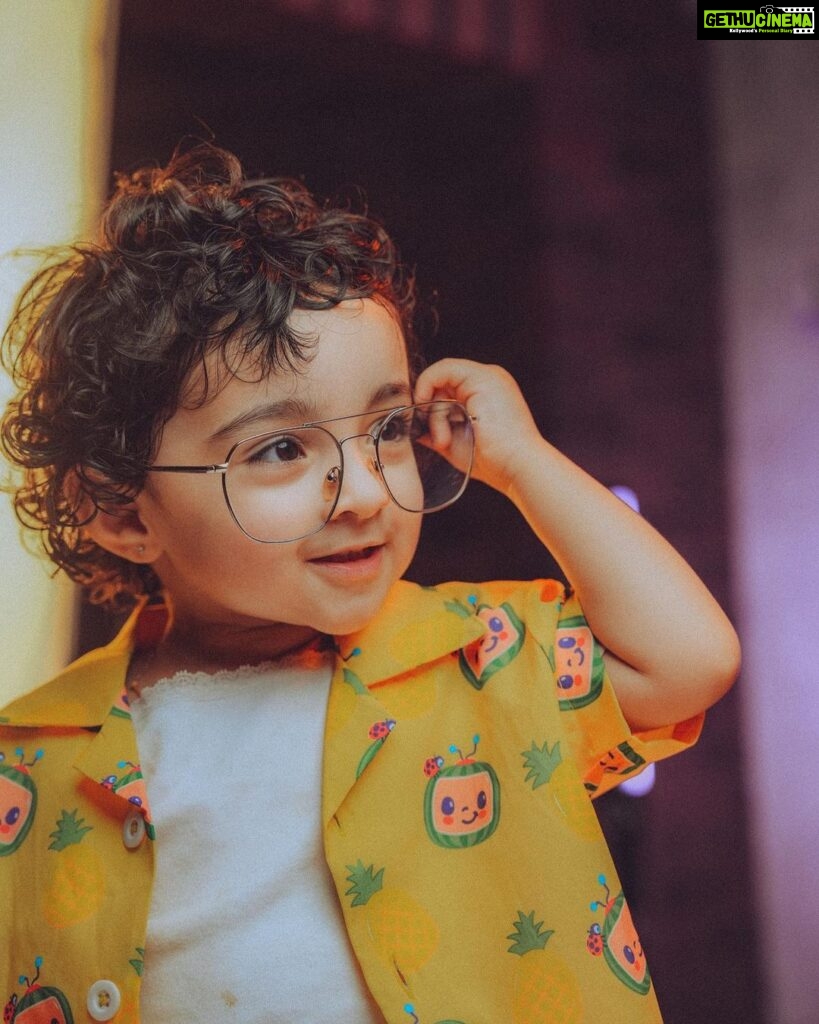 Pearle Maaney Instagram - Our Kutty cocomelon 🤓 Caption Please 😉 . Clicks @pearle_productions
