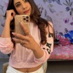 Pooja Banerjee Instagram - Few Shades of #PihuKapoor… Alas I’ll have to say ‘Till we meet again... ‘. The sassy, savage and feisty girl who made Pooja more like her… everyday waking up to being Pihu made me dance with joy… I did incorporate a lot of #PihuKapoor into Pooja… though this journey was the most short lived one for me, I’ll have to admit I learnt a lot from this journey.. I know this is just a beginning for me for a lot of good things are coming my way… swipe till last to get a cheers 🥂 from #PihuKapoor #PoojaBanerjii
