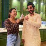 Pooja Banerjee Instagram - Is it a truce between #Pihu and #LK? #Bts #badeacchelagtehain2 #hitentejwani #PoojaBanerjii #LK #Pihu ##PihuKapoor #PihuSavageKapoor @muktadhond @shreya_nehal @sonytvofficial