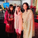 Pooja Kumar Instagram – I’m still on a high about all the awards and nominations we have received! Thanks to @malala for gracing the occasion and inspiring us all! #oscars #womensupportingwomen #womenempowerment #india #America #hindi #tamil #telugu. @adventuresofniti