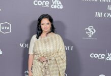 Pooja Kumar Instagram - We celebrated the South Asian Excellence Awards at the Oscars. Thank you to @anjula_acharia @agame.pr and @priyankachopra for hosting this event! There are so many stories from South Asia that have to be told so here is pushing the needle forward and making stories! #oscars #india #america #hindi thank you to @silkthreads_official for my sari! Also thank you @sabatellistyles for my hair and make up!
