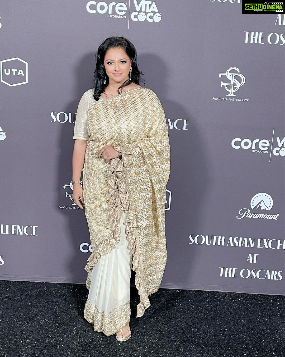 Pooja Kumar Instagram - We celebrated the South Asian Excellence Awards at the Oscars. Thank you to @anjula_acharia @agame.pr and @priyankachopra for hosting this event! There are so many stories from South Asia that have to be told so here is pushing the needle forward and making stories! #oscars #india #america #hindi thank you to @silkthreads_official for my sari! Also thank you @sabatellistyles for my hair and make up!