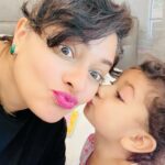 Pooja Kumar Instagram - I got the best gift ever for Mother’s Day! A kiss from my little lady. In addition to a card, flowers, and a dress! #love #daughters #lucky