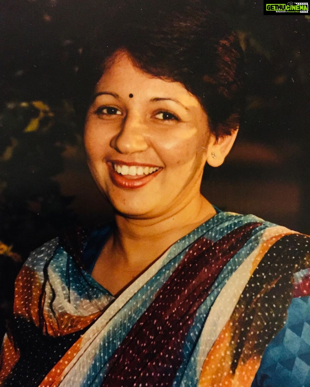 Pooja Kumar Instagram - #happymothersday mom. Missing you everyday and every minute and I’m so grateful to have had such a strong, intelligent, talented, and beautiful mom. She taught me so much and I hope I can be the same to my daughter. Love you and miss you terribly. #mom #momlife #daughters