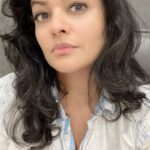 Pooja Kumar Instagram – Hello no make up Wedneday just eyelashes! Thanks @kanwalbatoolmakeup #india #america #tamil #telugu #hindi
