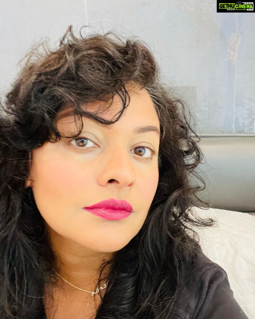 Pooja Kumar Instagram - Tried a new lipstick from @maccosmetics and absolutely love it! What do you think? #india #america #hindi #tamil #telugu