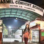 Poonam Dhillon Instagram - A short and sweet trip to chandigarh my very special & beloved @mychandigarhcity @parveendeolbrar @nsscarmelconventchd #chandigarh #citybeautiful #carmelconventchandigarh #friendship