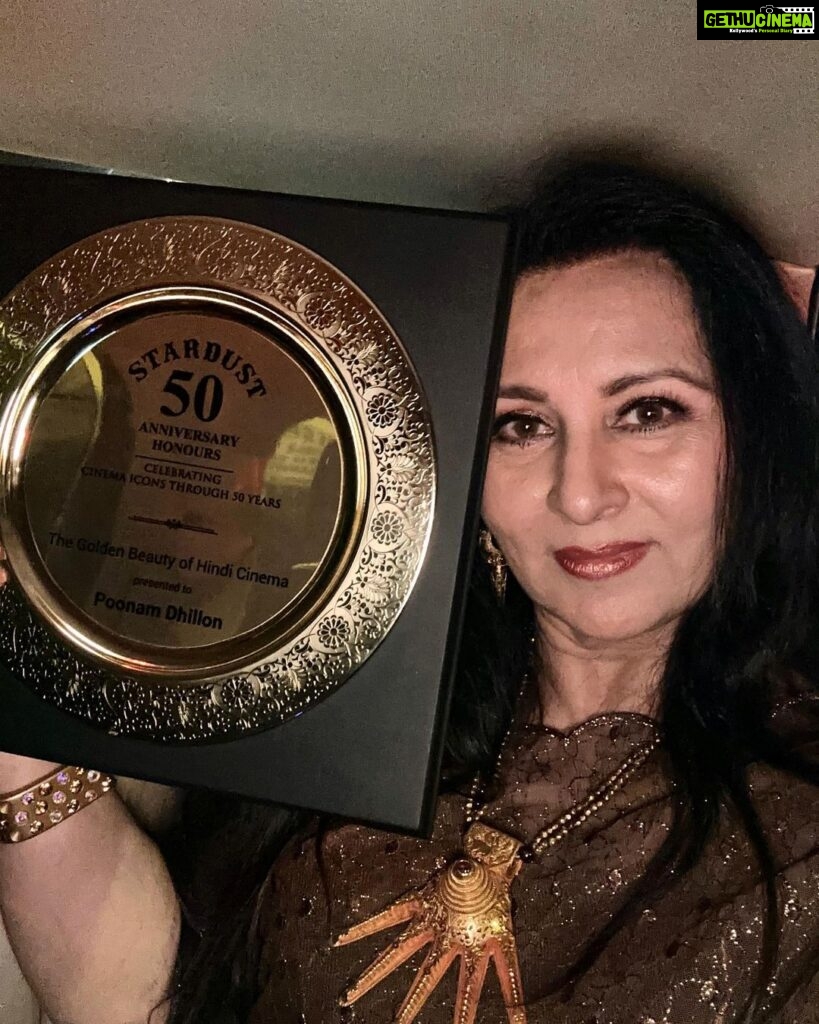 Poonam Dhillon Instagram - #stardust50anniversary a evening of Awards & appreciation. Congratulations to the trendsetting @stardustmagazineindia for completing 50 years!