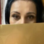 Poonam Dhillon Instagram – Thicker lips ?? Noo- i thinkI am
Ok with originals!!! Agree or what??? 
#lips #fulllips  #notintoit  #Likemeoriginal