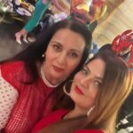 Poonam Dhillon Instagram – Happy birthday my Sohni Sikhni @poonam_dhillon_  loads of love my gorgeous- have a beautiful, blessed birthday ❤️🥂🎂 #birthdaygirl