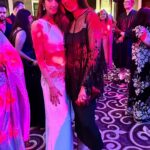 Poonam Dhillon Instagram - Fun Time with Family & Friends 💕❤️🎶✨💃🕺