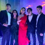 Poonam Dhillon Instagram – Fun Time with Family & Friends 💕❤️🎶✨💃🕺