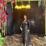 Poonam Dhillon Instagram – My sisters @rishmapai & brother in law @hrishikeshpai_bloomivf  Party for her Lovely Daughter @apai314 & son in law @raviparikh2  was the party of the year!!! Real rocking – music / dances & best part was all friends who made it from far and near !! Loved it 🥰 The St. Regis Mumbai