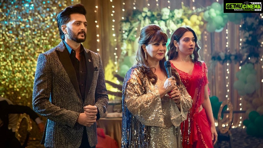 Poonam Dhillon Instagram - Streaming now!!!! Plan A Plan B on NETFLIX!!! Pl do watch - Light hearted, Fun, Nok Jhok & Romance !! @riteishd @tamannaahspeaks @KushaKapila