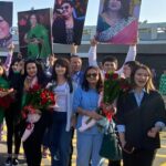 Poonam Dhillon Instagram – Trip to Tashkent ,capital of Uzbekistan. A extremely warm loving welcome , overwhelmed with Flowers & Music . The #tashkentinternationalfilmfeatival  is a extremely Grand well planned Festival. Indian films and actors are specially loved and we are showered with Love , affection & respect .  Was very pleasant meeting our distinguished Indian Ambassador @manish.prabhat & his lovely wife Ruchi . The indian Delegation was  led by @nfdcindia NDFC head @bhakarravinder .Legendary star #zeenataman was showered with love from the Uzbek Fans . I had shot for my iconic Film #SohiniMahiwal , Directed by  @umesh0608 
 here many years ago.  Look forward to visiting this extremely beautiful country again soon. Tashkent, Uzbekistan