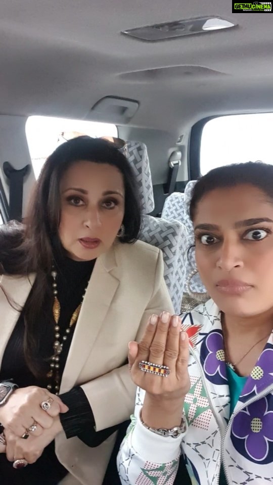 Poonam Dhillon Instagram - नाखून काटें होंगे। With @poonam_dhillon_ #ektajain #actress #viralreels #reelsinstagram #instagram #reels New Delhi