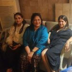 Poonam Dhillon Instagram – BIRTHDAY WEEK… #Celebrations started with Dear Friends !! Lovely company, Fun , Laughter ..and  super lovely spread  which all could not stop raving about .. You are outstanding @menuscriptfoodstories  not only with your quality & unusual creations but also with the artistic presentations .  Can’t get enough of your amazing food . 
#gratitude #thankyougod #Friends #goodfoodindia #eveningtoremember 
#birthdayweek