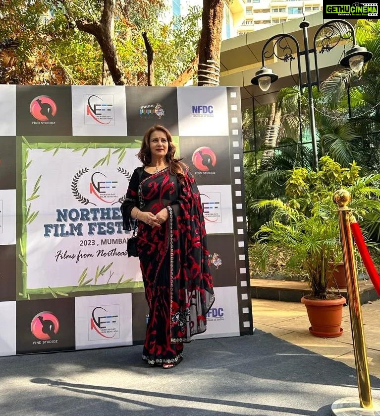 Poonam Dhillon Instagram - North East is a Beautiful part of India with Outstanding Natural Beauty .. NFDC & Information & Broadcasting Ministry @nfdcindia @mib_india organised a opportunity for talent from the NE INDIA to be showcased , recognised & awarded here in Mumbai. Happy and Proud to give away Awards to the multiple Talent from North East .congrats @rebecca_changkija_sema & team