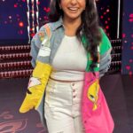 Poornima Indrajith Instagram – 🌸🫶🤗 
HMU : @jijeeshmakeupartist 
Asst : @priyankaalbert 
Show : @mazhavilmanoramatv