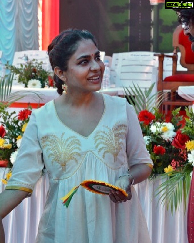 Poornima Indrajith Instagram - More from the Chendamangalam Handloom Village (Kaithari Graman) foundation stone laying ceremony . #chendamangalamhandloom #handloomvillage #kaitharigramam #handloomvillagechendamanglam #chendamangalamhandloomvillage Chendamangalam, India