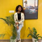Poornima Indrajith Instagram - The yellow wall is good 😊 @prarthanaindrajith Pic by @mehek_shaan Bangalore, India