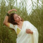 Poornima Indrajith Instagram - Onam 2022 🌾✨🌼 💛 Pic : @manekha_ Wardrobe : @pranaahbypoornimaindrajith