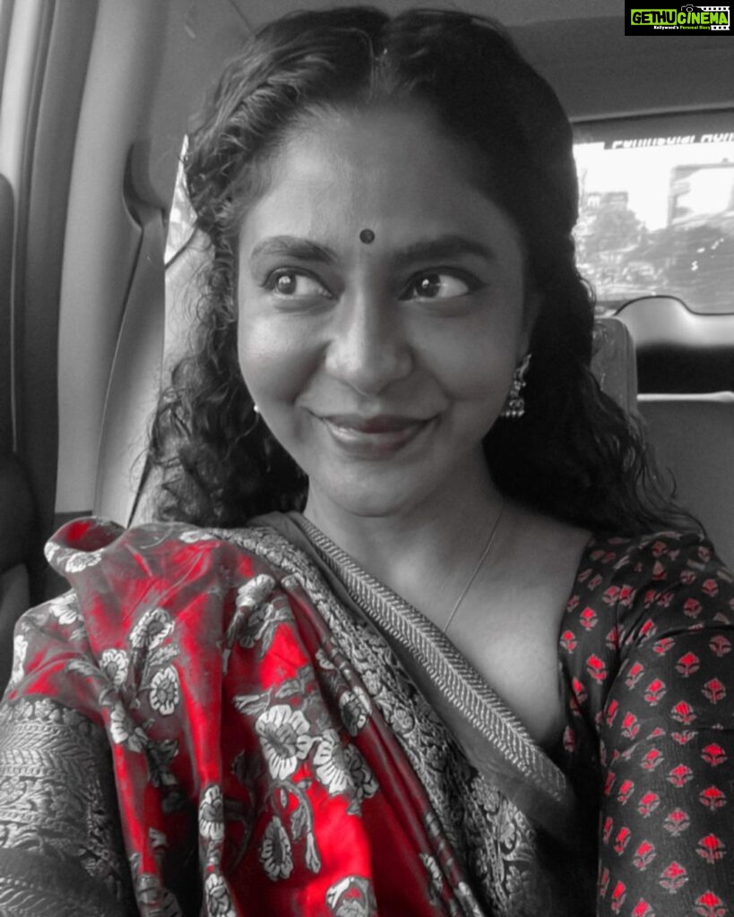 Poornima Indrajith Instagram - LIFE: A bit of black and white a bit of grey And lots of colour ♥️