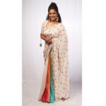 Poornima Indrajith Instagram – This print makes me happy 😊 
#idky #pranaahpret 

Pic : @iamkishoreradhakrishnan 

Wardrobe: @pranaahbypoornimaindrajith 
HMU : @jaan_moni_das 
Asst : @priyankaalbert 
Jewellery: @pureallure.in 
Show : @mazhavilmanoramatv