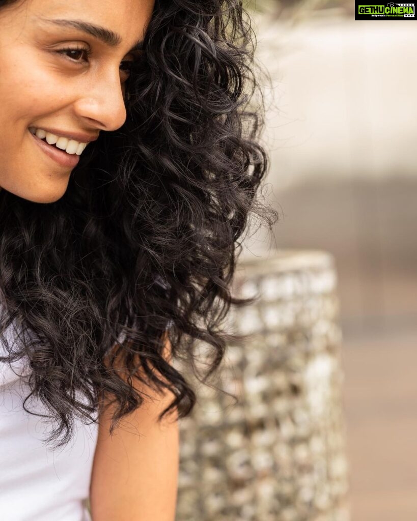 Pragathi Guruprasad Instagram - My curly hair journey has been a long one and @sheamoisture has been there every step of the way! Obsessed with the new SheaMoisture Natural Infusions 100% Virgin Coconut Oil Moisture Boosting Duo from @costco #UnileverPartner