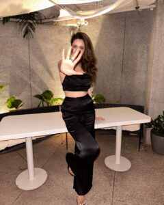 Pragya Jaiswal Instagram - All b(l)ack 🖤🖤