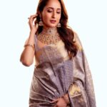 Pragya Jaiswal Instagram - Thank you Vijaywada for all the love ❤️ And many congratulations @vegajewellers for the opening of your biggest store yet.. Many more to come 💫💎 Saree @kanchivmlsilks Jewellery @vegajewellers Stylist @neeraja.kona Asst stylist @manogna_gollapudi Hair @itz_rajesh24 Photographer @naturallight_studios